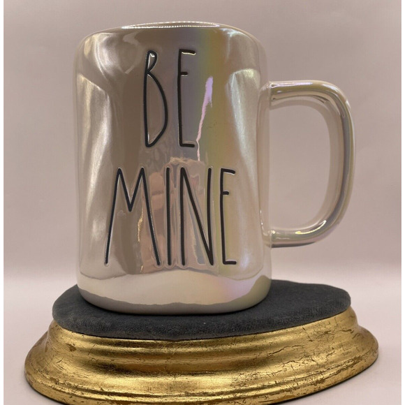 Rae Dunn Iridescent Valentine's Day "BE MINE" Mug- Pre-owned - Picture 1 of 6